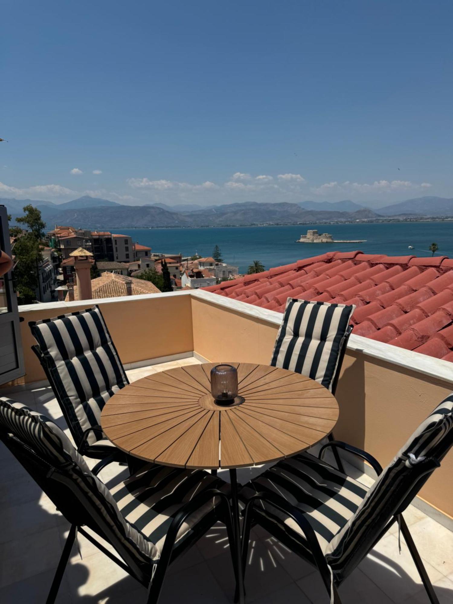 S&F Luxury Apartment Nafplio Eksteriør billede